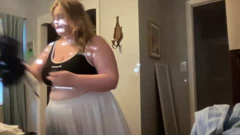 katiecopper27 online show from July 20, 12:24 am