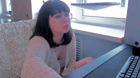 Miss Katie online show from March 13, 9:32 am