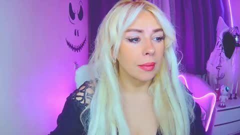 katrinacharm online show from November 1, 7:12 am