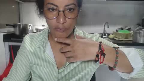 KattleyaGrey online show from October 8, 11:58 am