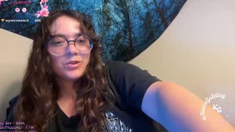 Snapshot of katxxgolding chatting on October 3, 7:13 am Princesse Kat online show from October 3, 7:13 am