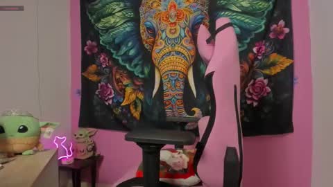 katy simpsons online show from December 15, 2:39 am