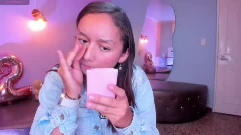 Snapshot of katy_sweet19 chatting on September 22, 7:45 pm Katy online show from September 22, 7:45 pm
