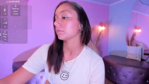 Snapshot of katy_sweet19 chatting on October 18, 8:32 pm Katy online show from October 18, 8:32 pm