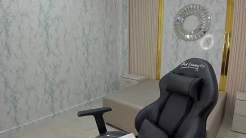 KatyBlondee  online show from November 21, 3:08 am