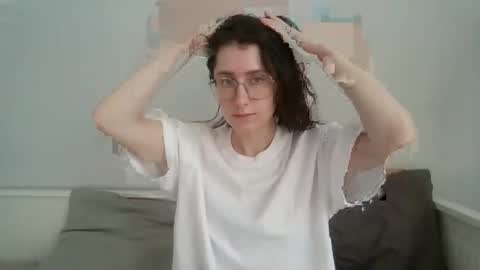 Snapshot of kawaii_snowflake chatting on October 19, 1:02 pm kawaii snowflake online show from October 19, 1:02 pm