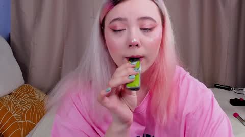 Yuki  online show from January 25, 8:42 am