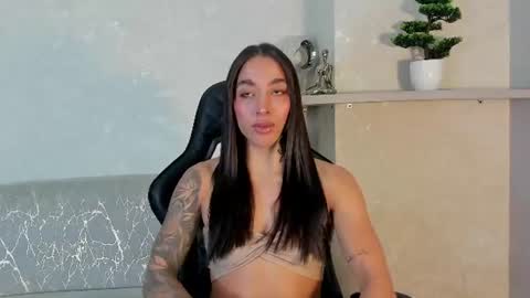 KAYLA BATISTA online show from July 23, 6:38 pm