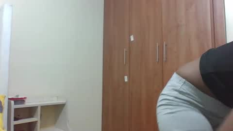 kaylar online show from March 26, 5:09 am