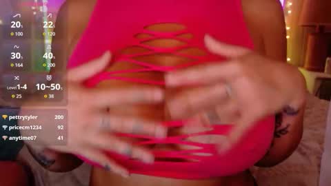 Snapshot of kayleecumsalot chatting on September 30, 1:44 am Kaylee 3 online show from September 30, 1:44 am