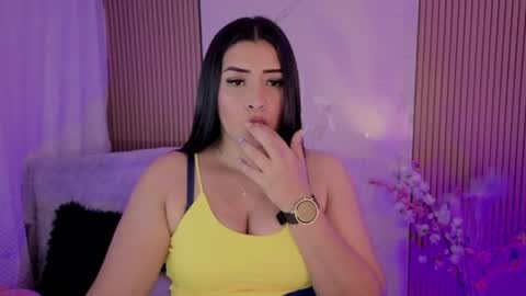 Kaylee online show from June 17, 5:36 pm