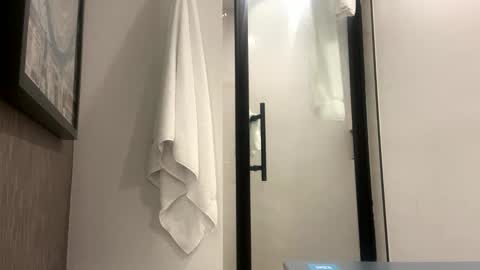 kayleerider32 online show from April 21, 3:35 am