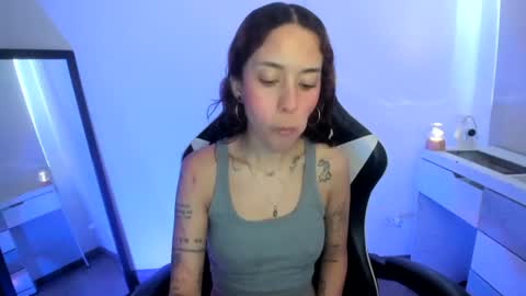 kaylie online show from June 16, 7:26 pm