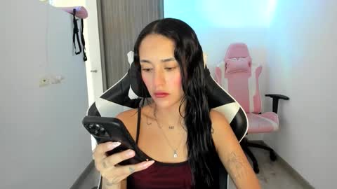 kaylie online show from October 1, 6:24 pm