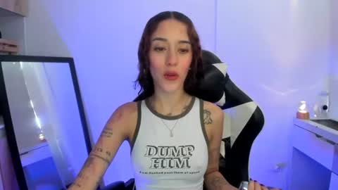 kaylie online show from June 17, 7:37 pm