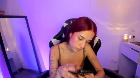 kaylie online show from June 27, 1:07 am