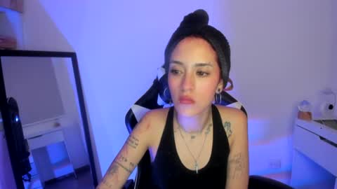 kaylie online show from July 13, 5:41 am