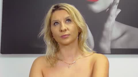 kaylinjann online show from January 11, 6:29 am