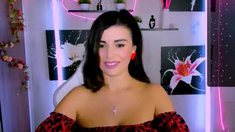 kayworl online show from December 18, 2:44 pm