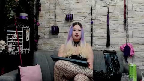 Miss Kazia online show from February 14, 2:13 am