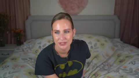 EliandKylie online show from October 28, 3:12 am