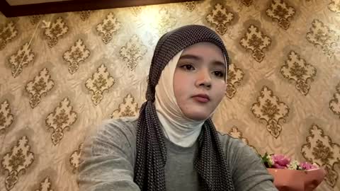 Kate online show from April 8, 6:04 am