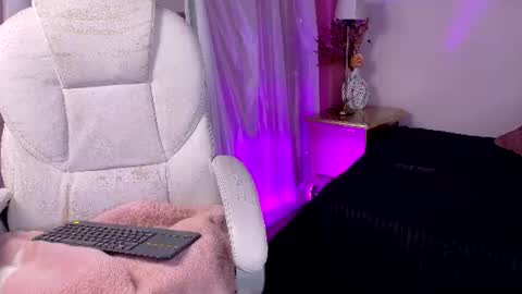    online show from June 24, 3:27 am