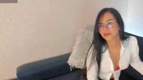 Snapshot of keily_florez chatting on September 17, 4:38 pm Keily online show from September 17, 4:38 pm