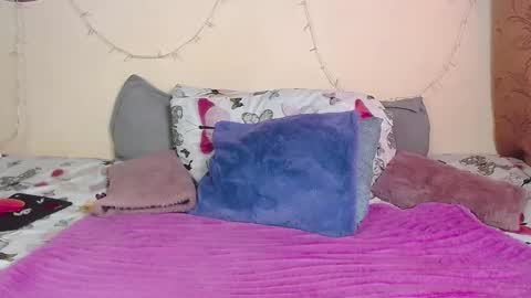 Snapshot of keisy_x chatting on February 12, 6:09 pm karo   online show from February 12, 6:09 pm