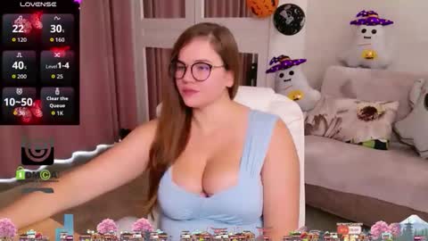 kellielowie online show from October 28, 10:54 am