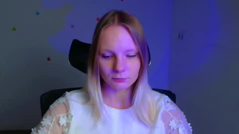 Snapshot of kelly_lly chatting on September 29, 11:37 am Kelly online show from September 29, 11:37 am