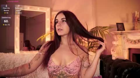 Kelly online show from September 19, 3:55 pm