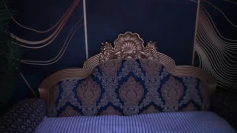 Kelly online show from November 19, 9:42 am