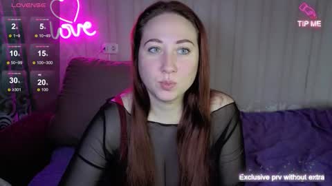 Snapshot of kellycrystall chatting on October 10, 10:09 am kellycrystall online show from October 10, 10:09 am