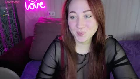 Snapshot of kellycrystall chatting on October 9, 7:34 am kellycrystall online show from October 9, 7:34 am
