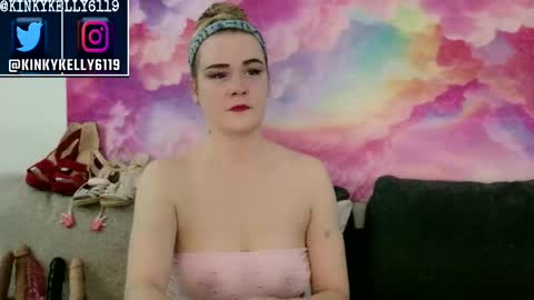kellylynn76 online show from September 18, 1:59 am