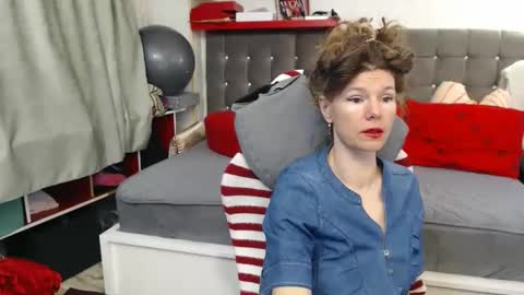 kelly online show from April 4, 6:12 am