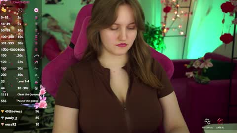 kelly online show from April 1, 1:41 pm