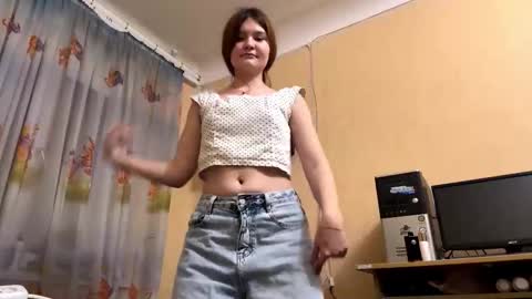 Mia online show from February 9, 6:21 pm