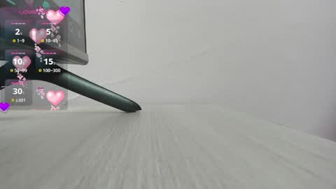    online show from April 20, 12:52 pm