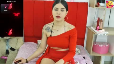 Snapshot of kendal_2 chatting on February 20, 9:42 pm Mariana online show from February 20, 9:42 pm