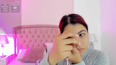 Kendall online show from November 12, 6:11 am