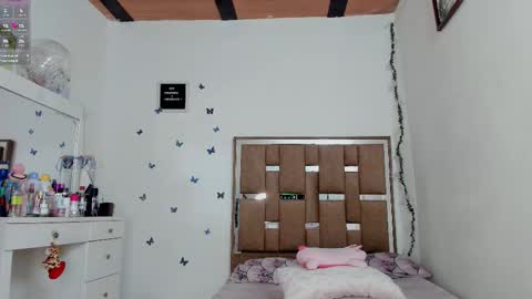 Kendall ewers online show from March 8, 2:04 am