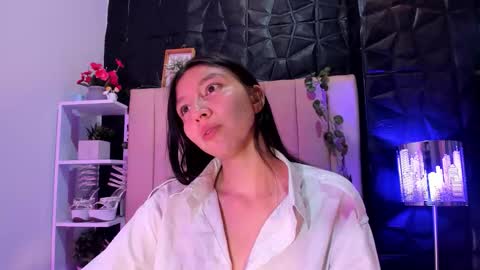kendall_saenz online show from December 19, 10:46 pm