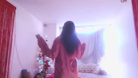 kendall online show from December 13, 9:32 pm