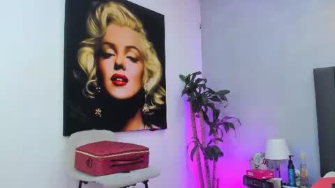 Kendra London online show from June 13, 11:40 am