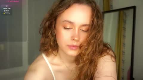 Snapshot of kendraedger chatting on September 21, 5:22 pm Kira online show from September 21, 5:22 pm