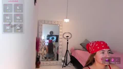 Snapshot of kennawells_ chatting on March 11, 11:26 pm kenna online show from March 11, 11:26 pm