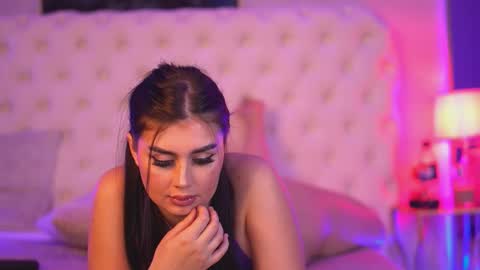 Kendra online show from October 17, 3:59 pm