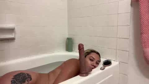 kennibby online show from March 26, 2:14 am